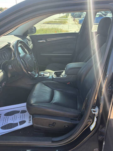 2018 Chrysler 300 Touring