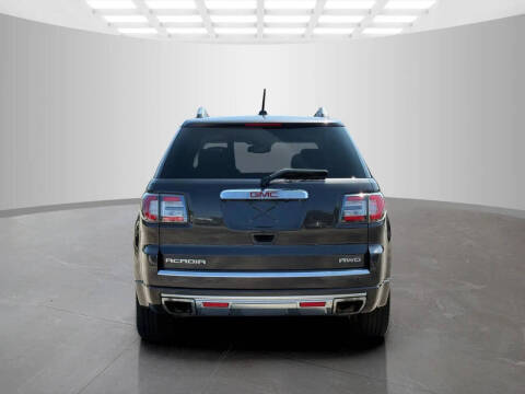 2016 GMC Acadia Denali