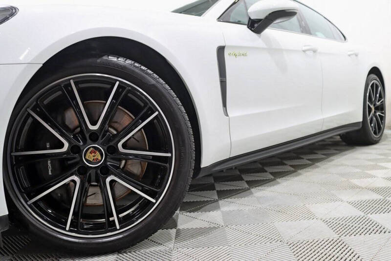 2022 Porsche Panamera