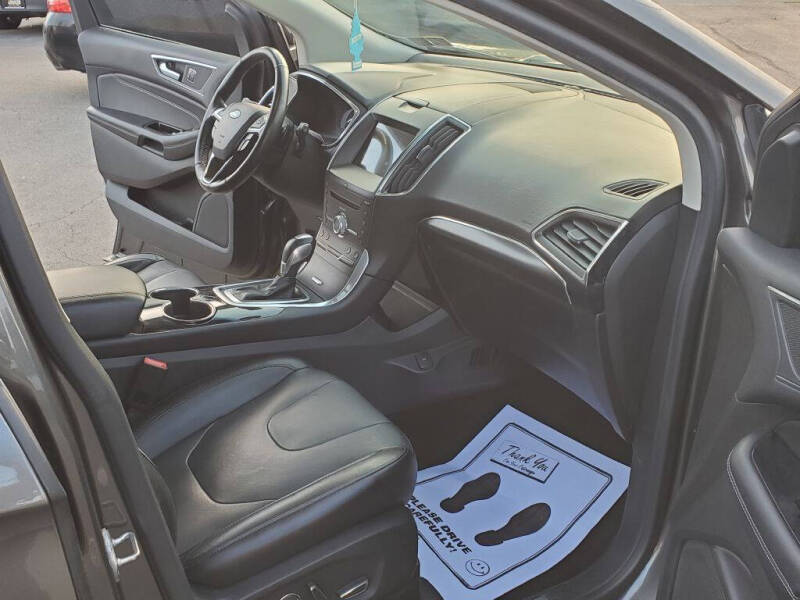 2018 Ford Edge Titanium