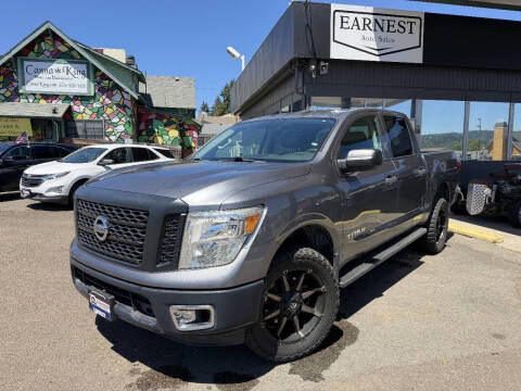 2017 Nissan Titan S