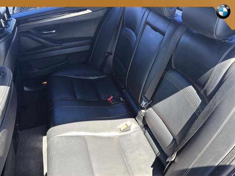 2015 BMW 5 Series 528i