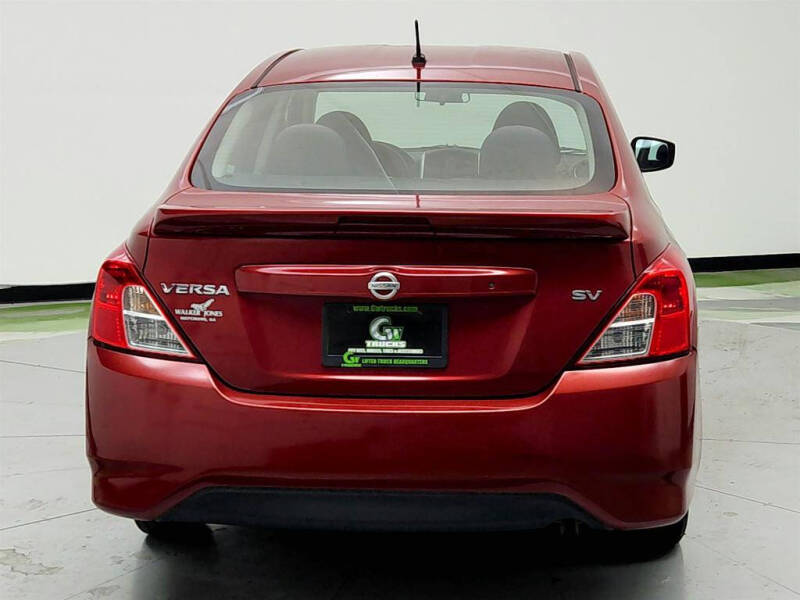 2018 Nissan Versa