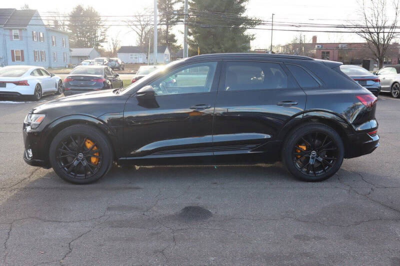 2022 Audi e-tron quattro Chronos