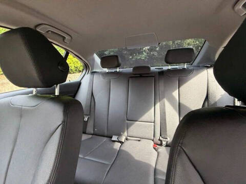 2014 BMW 3 Series 320i