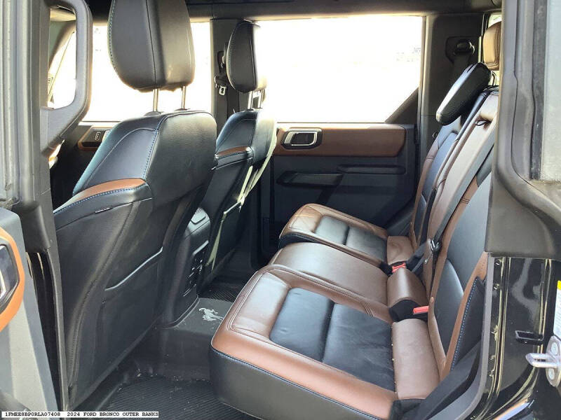 2024 Ford Bronco Outer Banks