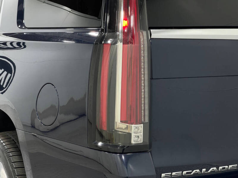 2018 Cadillac Escalade Platinum