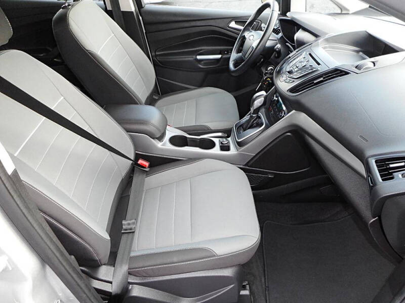 2015 Ford C-MAX Hybrid SE