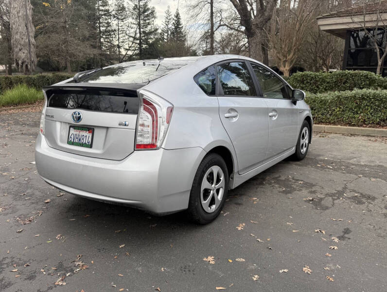 2012 Toyota Prius Two