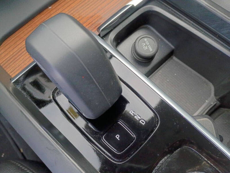 2025 Volvo V60 Cross Country B5 Plus