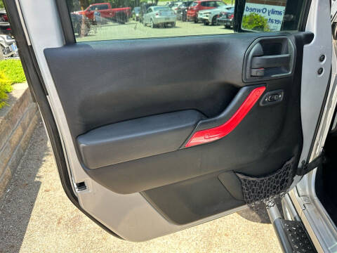 2012 Jeep Wrangler Sahara