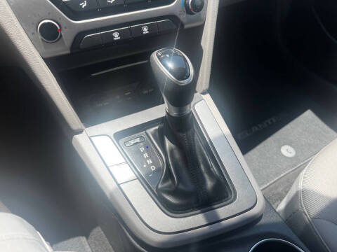 2018 Hyundai Elantra