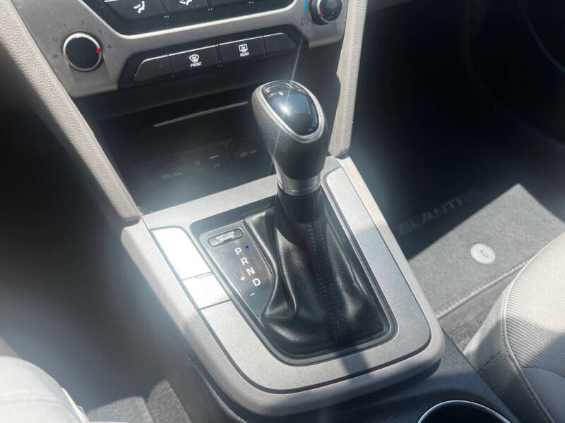 2018 Hyundai Elantra