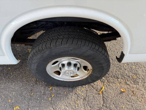 2019 Chevrolet Express 2500