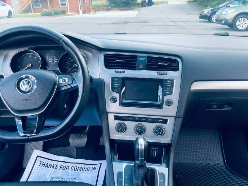 2015 Volkswagen Golf TSI S