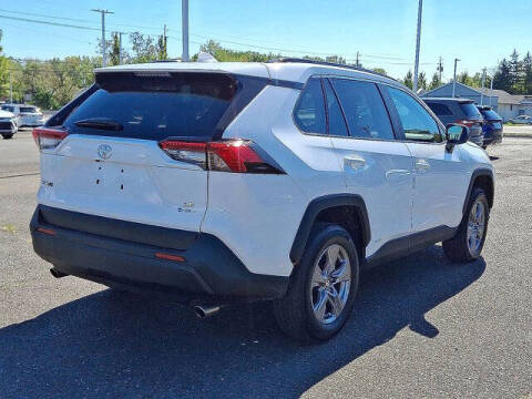 2025 Toyota RAV4 Hybrid LE