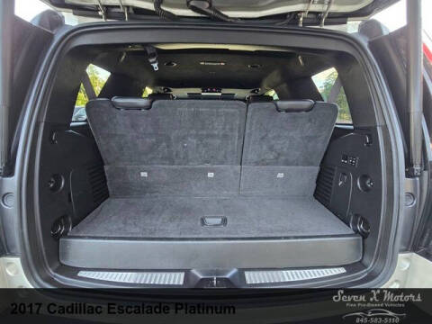 2017 Cadillac Escalade Platinum