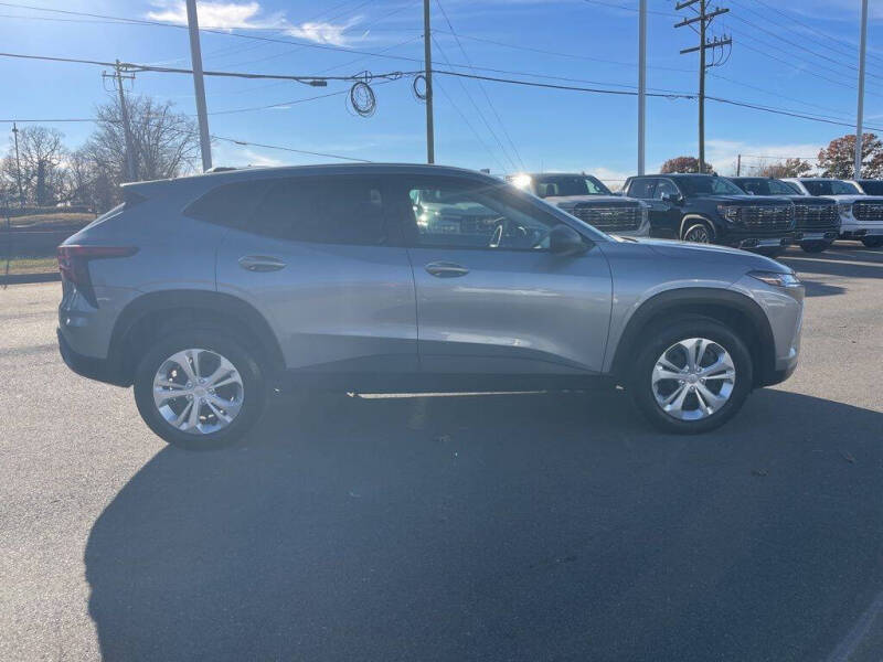 2024 Chevrolet Trax LS