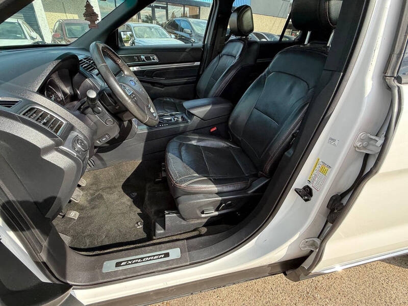 2016 Ford Explorer Sport