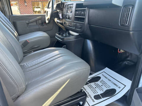 2018 Chevrolet Express 2500