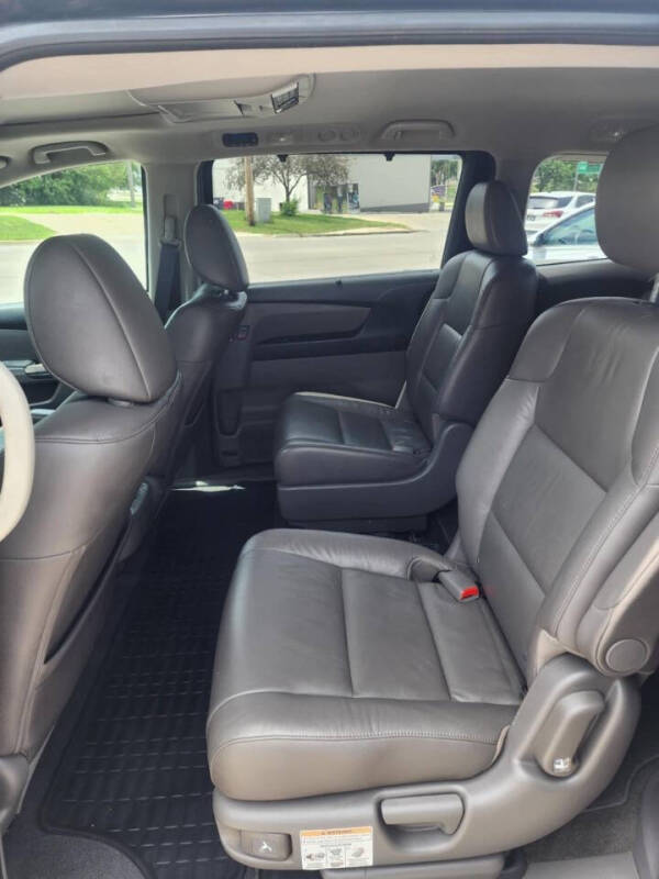 2011 Honda Odyssey EX-L w/DVD