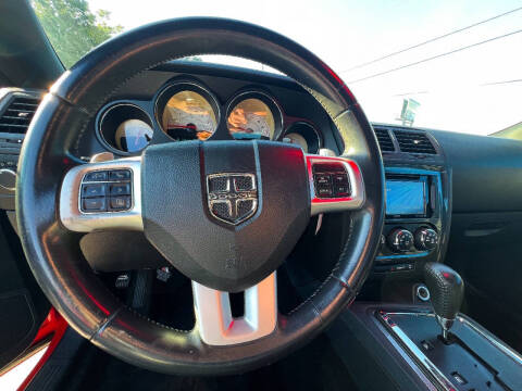 2014 Dodge Challenger SXT