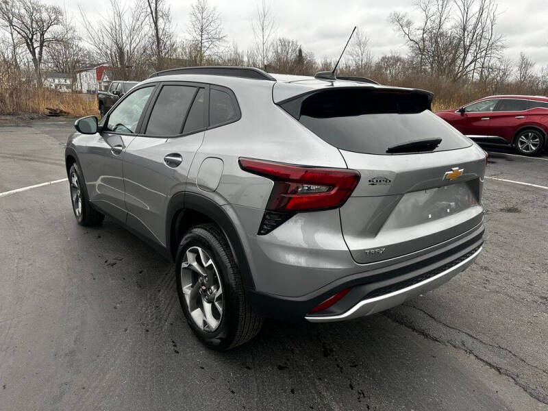 2024 Chevrolet Trax LT