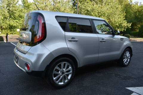 2017 Kia Soul +
