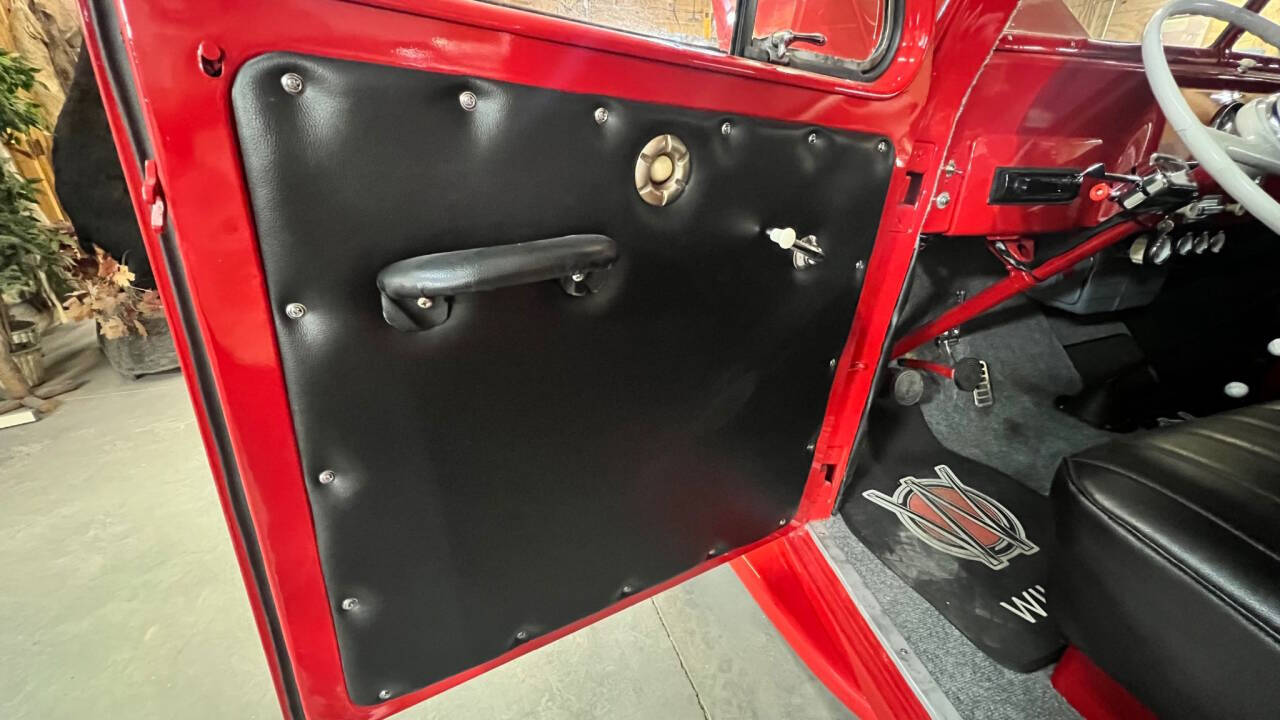 1951 Willys Pickup 38