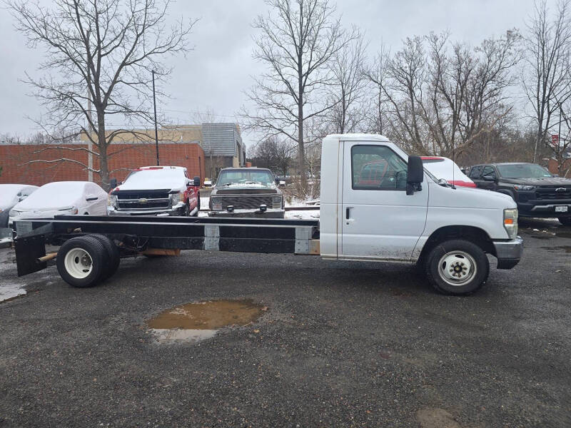 2011 Ford E-Series E-450 SD