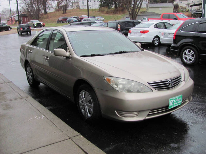 2005 Toyota Camry Standard photo 5