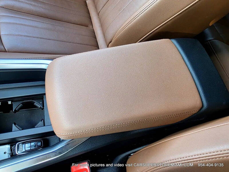 2021 Audi e-tron quattro Premium