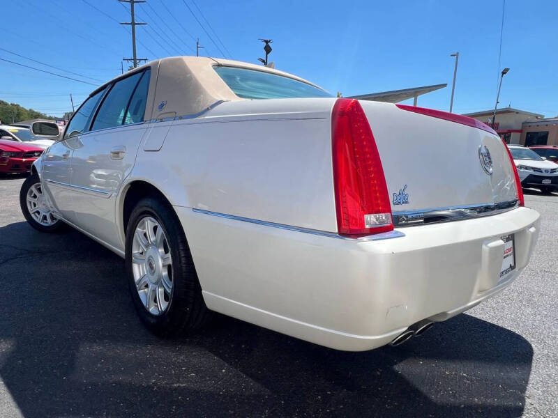 2009 Cadillac DTS