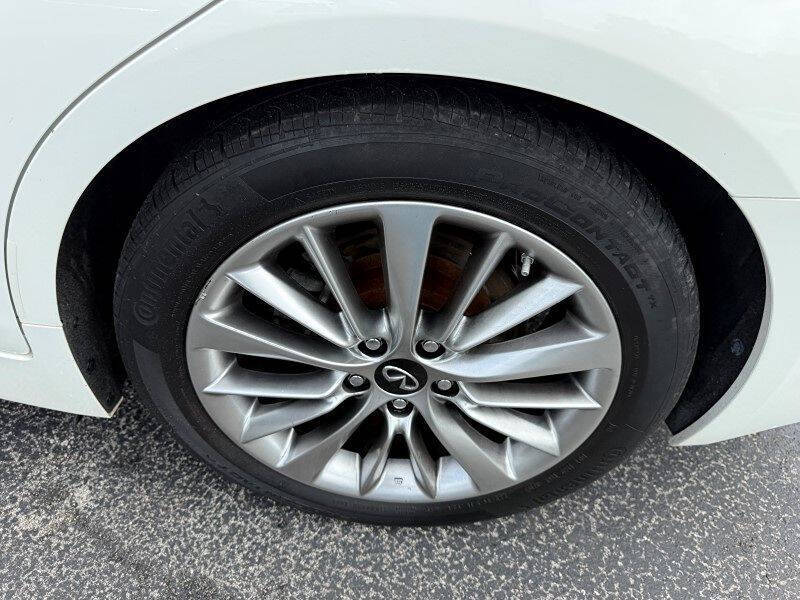 2021 Infiniti Q50 Luxe