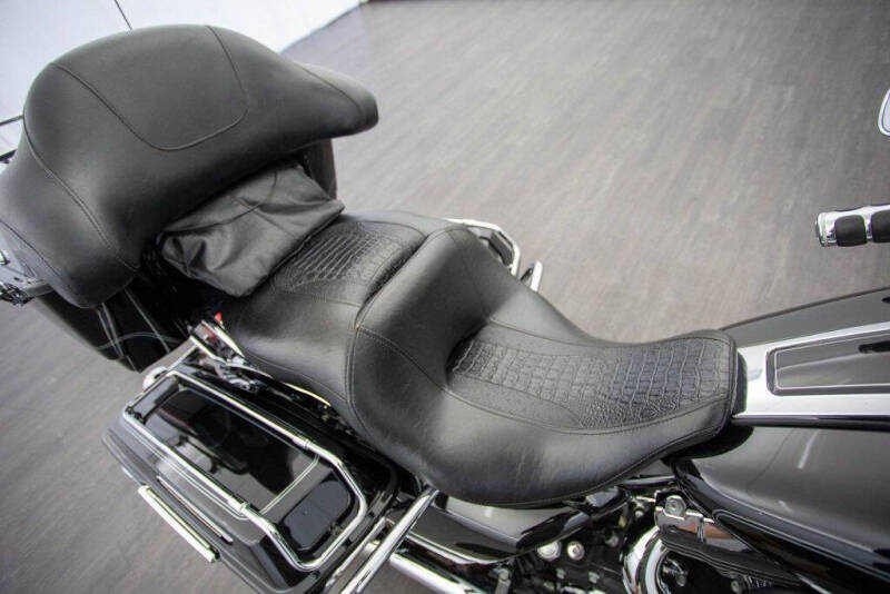 2010 Harley-Davidson FLHTC
