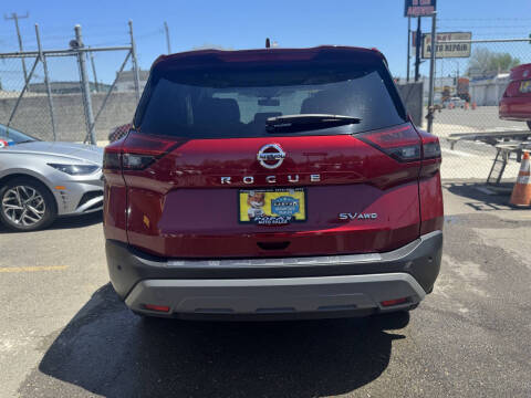 2021 Nissan Rogue SV