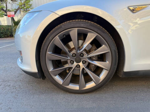 2013 Tesla Model S Performance