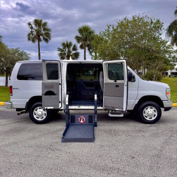 2011 Ford E-350