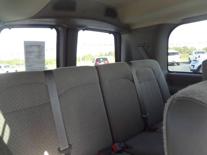 2017 Chevrolet Express LS 2500