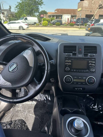 2013 Nissan LEAF S