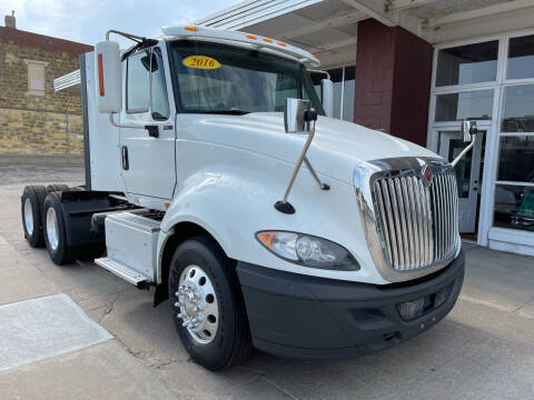 2016 IHC Prostar