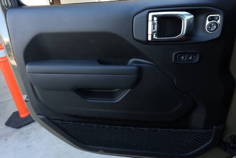 2025 Jeep Gladiator Willys