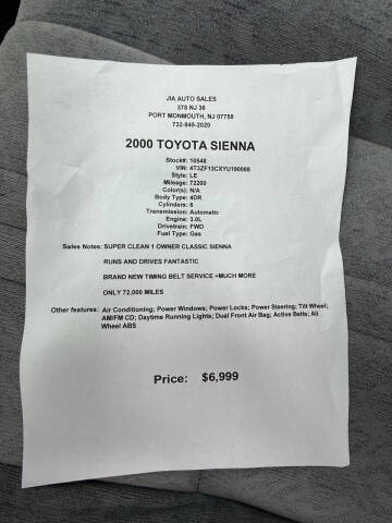 2000 Toyota Sienna LE