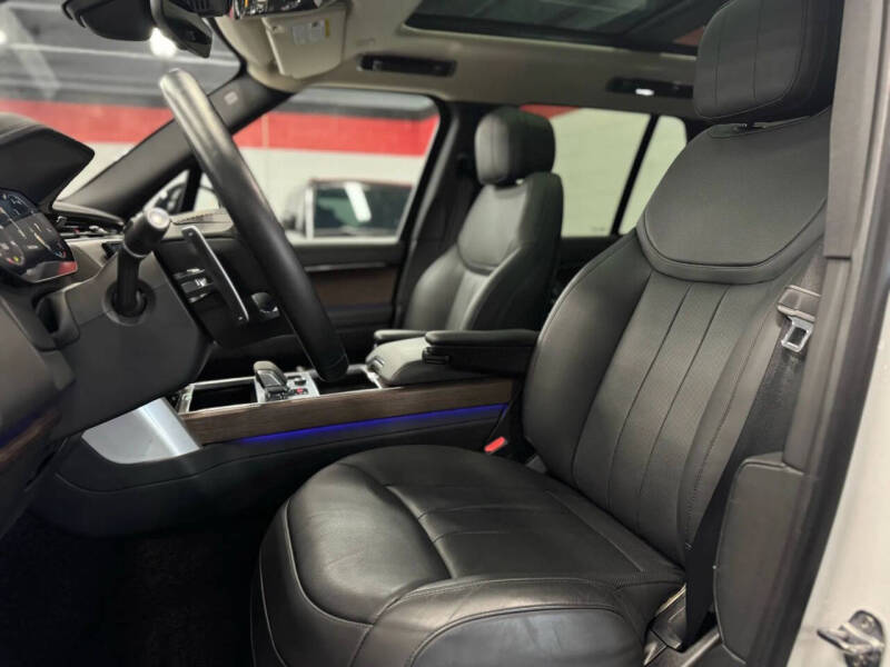 2023 Land Rover Range Rover P400 SE