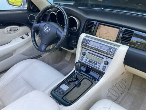 2004 Lexus SC 430