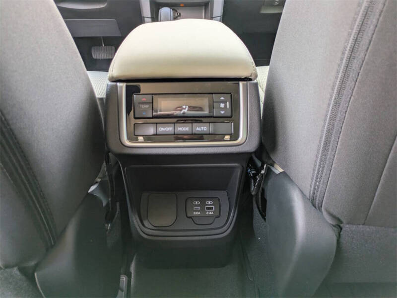 2025 Subaru Ascent Premium 8-Passenger