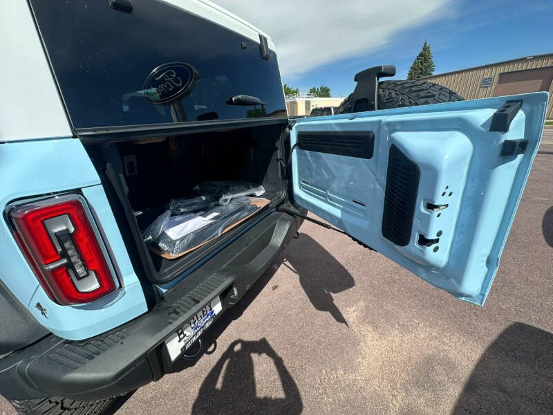 2024 Ford Bronco Heritage Limited Edition