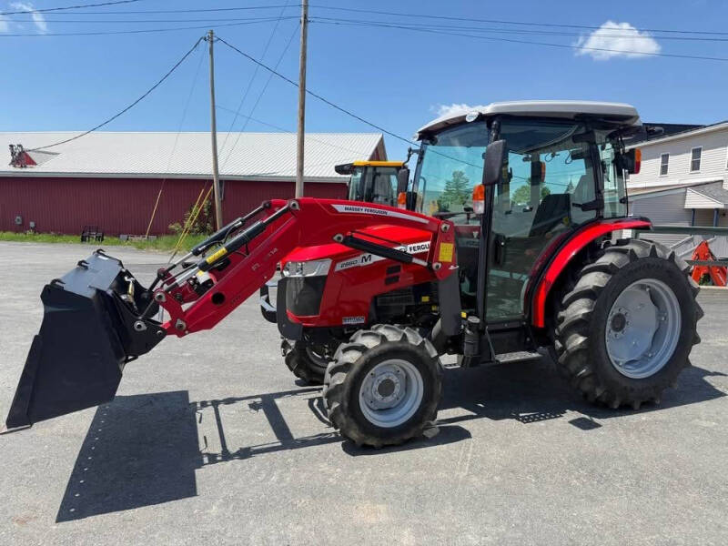 2023 Massey Ferguson 2860 M tractor with cab