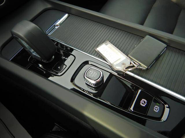 2025 Volvo S60 B5 Core