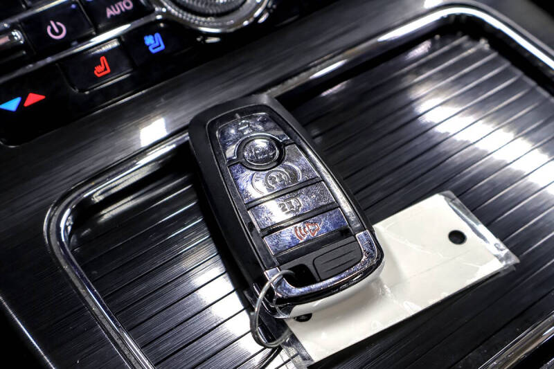 2021 Lincoln Nautilus Reserve